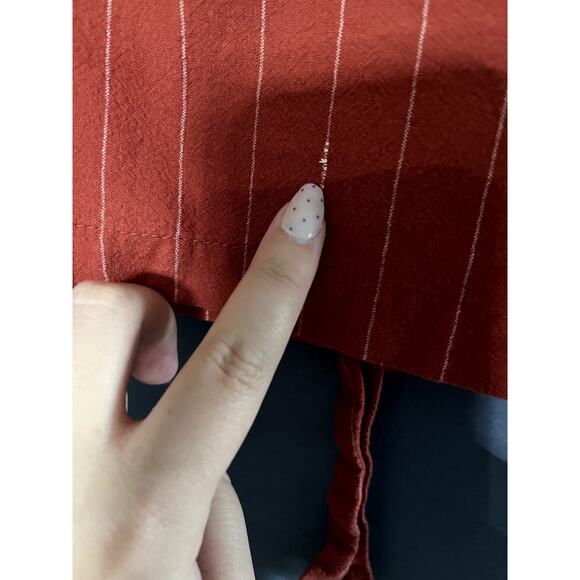 Hesperus High waisted Paper Bag buttoned down skirt White Stripes Belt - Picture 4 of 6